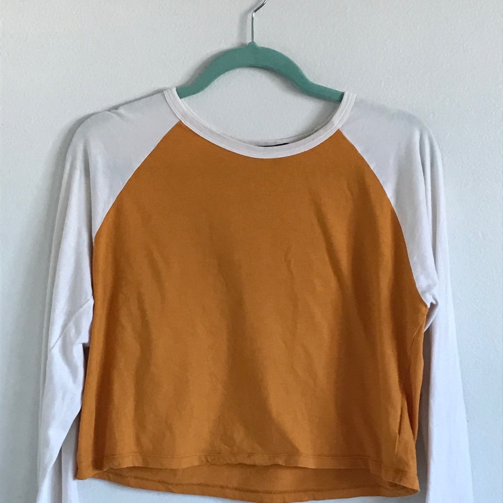 FOREVER 21 Long sleeve. Cute, loose fitting.